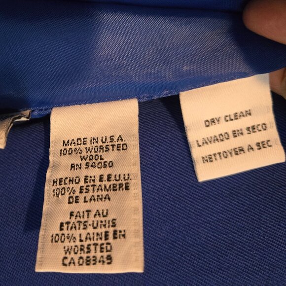 Vintage Jones New York Suit - Picture 5 of 13